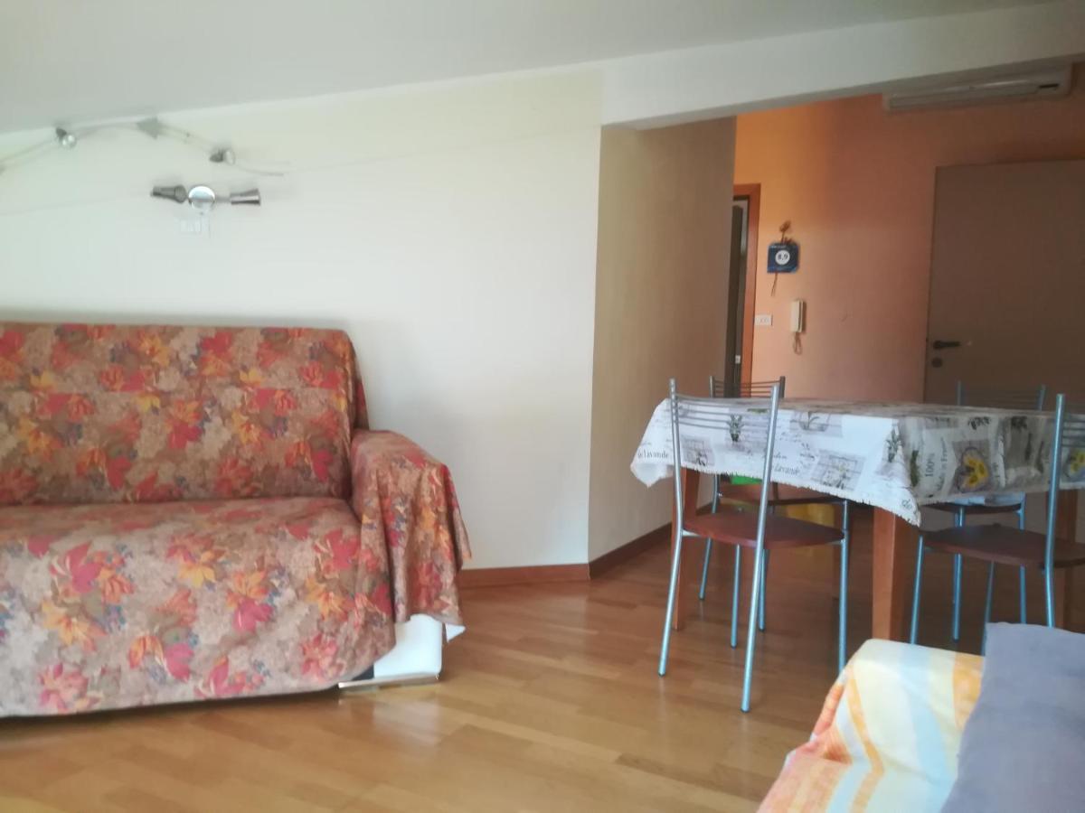 베로나 Mansarda Raggio Di Sole B&B 외부 사진